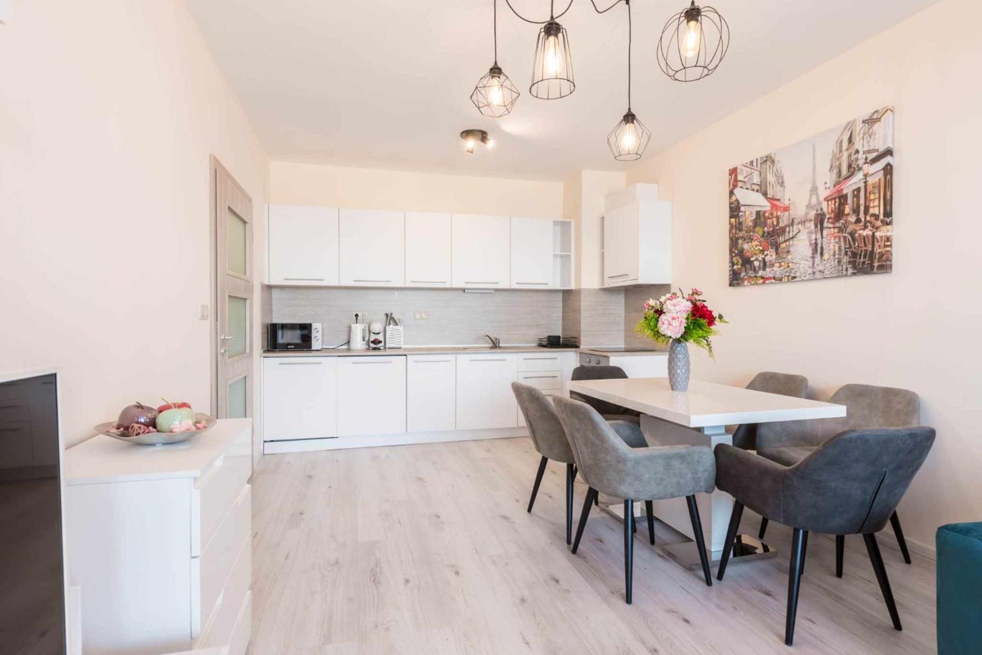 Azur Del Mar Seaview Apartment Varna Bagian luar foto
