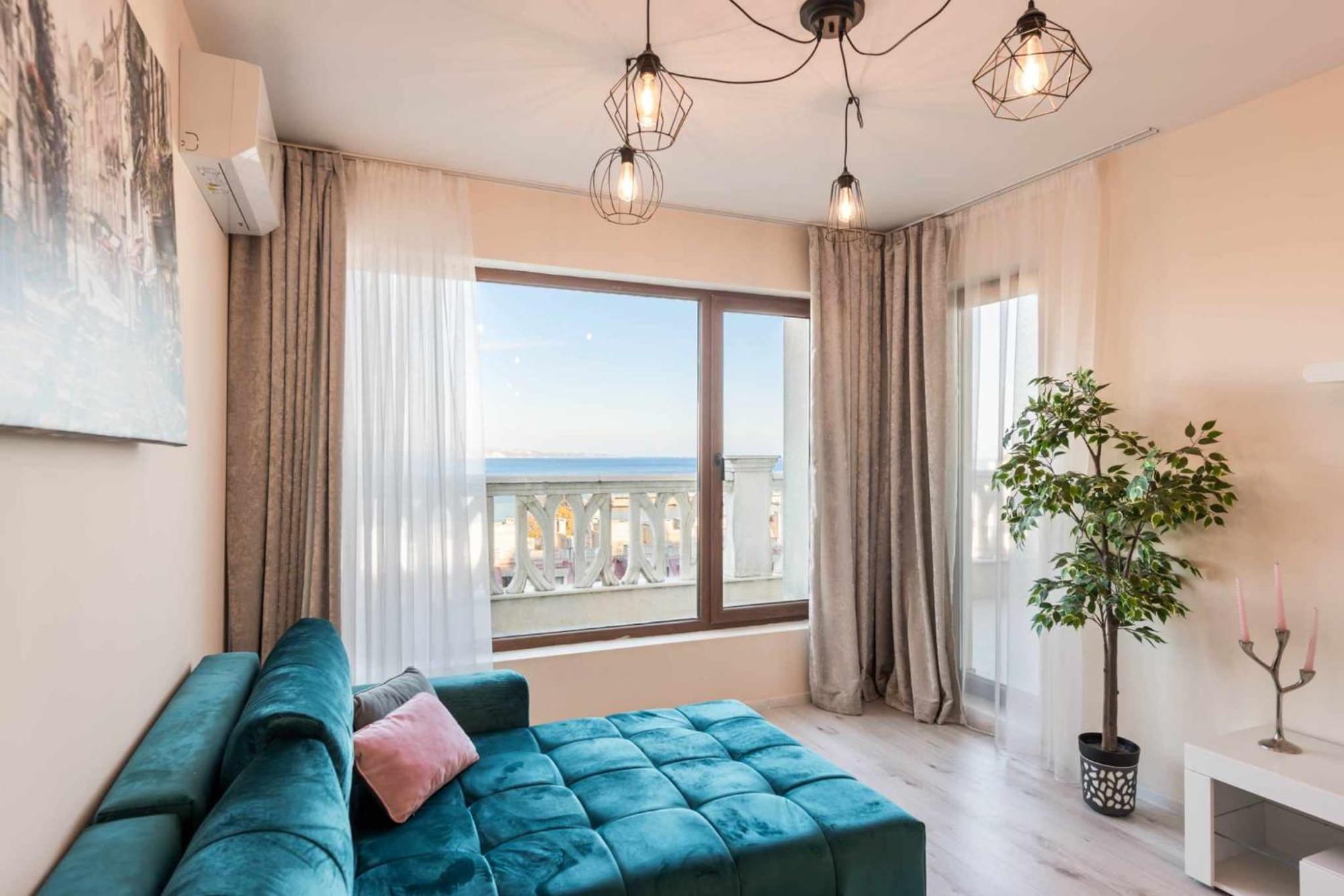 Azur Del Mar Seaview Apartment Varna Bagian luar foto